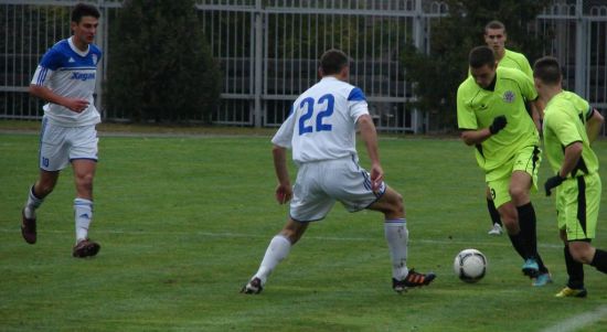 Сталь свергла лидера и взобралась на второе место, fcstal.com.ua