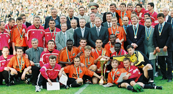 Ринат Ахметов. 17 футбольных мгновений