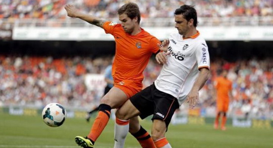 Иниго Мартинес останавливает Потшигу, фото superdeporte.es