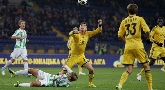 После перерыва Металлист тренеров не порадовал. Фото Дмитрия Неймырка, Football.ua