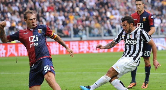 Тевес забил второй гол в ворота Перина. Фото Getty Images