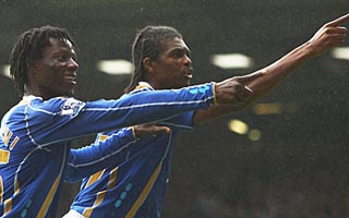 Кану - главный герой матча, Getty Images