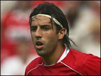 Гол Хулио Арки установил окончательный счет в матче, bbc.co.uk