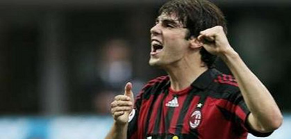 Кака открыл счет в матче, Reuters