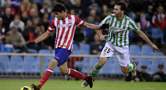 Чули (справа) принес Бетису три очка, фото fifa.com