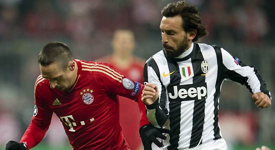 А здесь Пирло против Рибери. Фото isportsweb.com