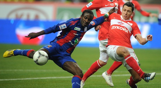ЦСКА и Спартак продолжают борьбу за первые места. Фото ИТАР-ТАСС