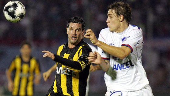 Суперкласико Уругвая, фото viajeauruguay.com