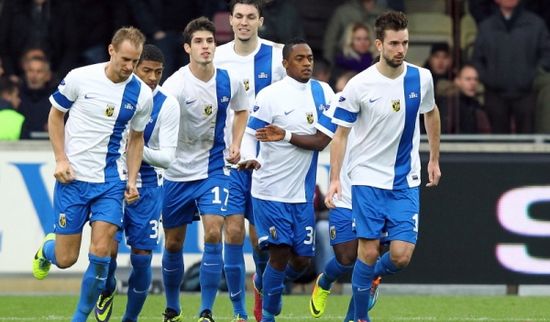 Витесс остается на вершине, ANP