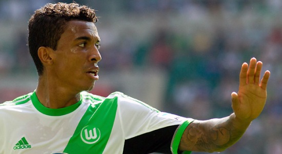 Луис Густаво, bundesliga.com