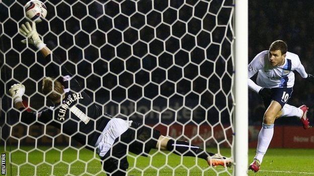 Джеко оформил дубль, Reuters