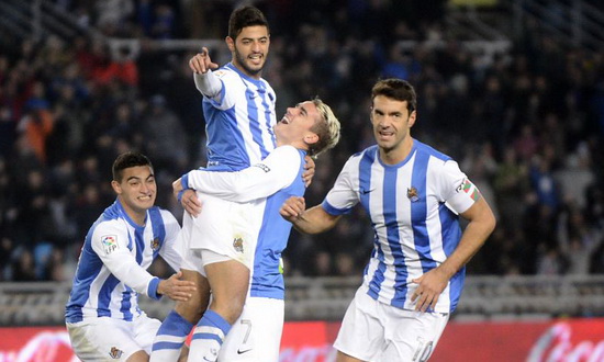 Партнеры поздравляют Велу с дублем, фото marca.com