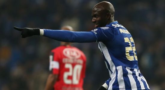 Эльяким Мангала, abola.pt