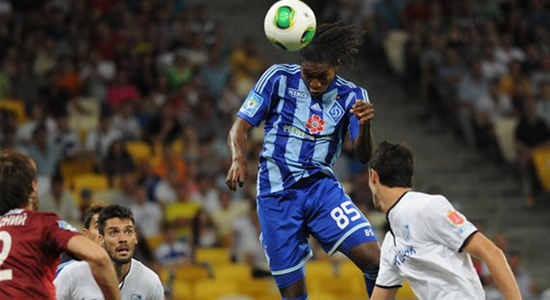 Мбокани чувствует себя на высоте, фото Ильи Хохлова, Football.ua