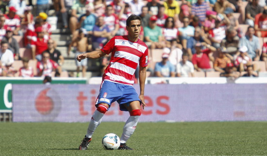 Ресио оформил дубль, фото granadadeporte.es