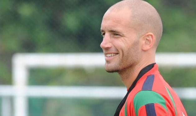 Митчел ван дер Гааг, irredutivelmaritimo1910.com