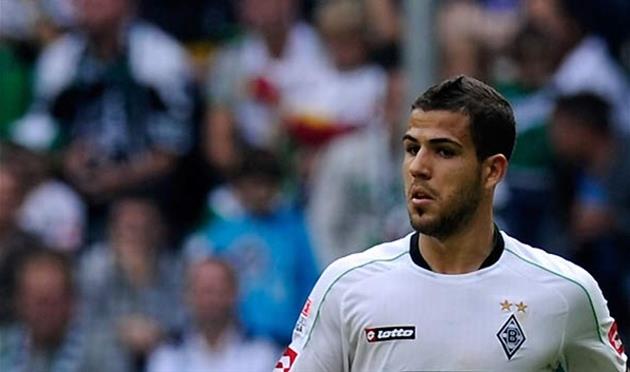 Альваро Домингес, bundesliga.de