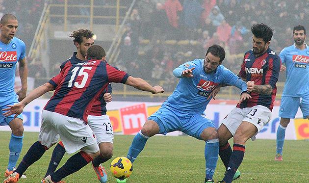 Наполи не справился с Болоньей, Getty Images