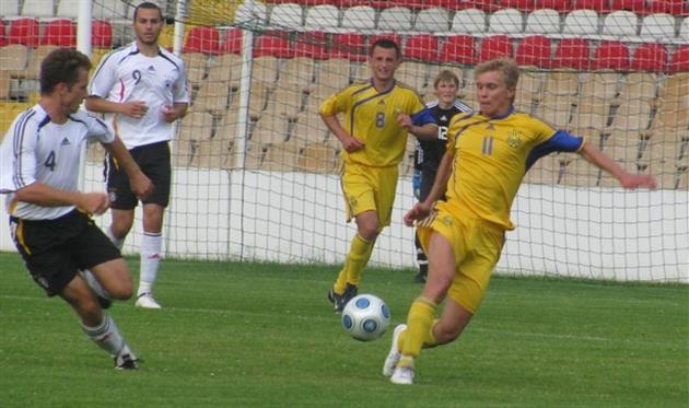 Александр Иващенко (№11), фото Артура Валерко, Football.ua