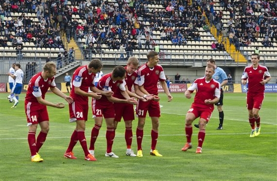 Металлург З и Нефтчи не определили сильнейшего, фото Football.ua