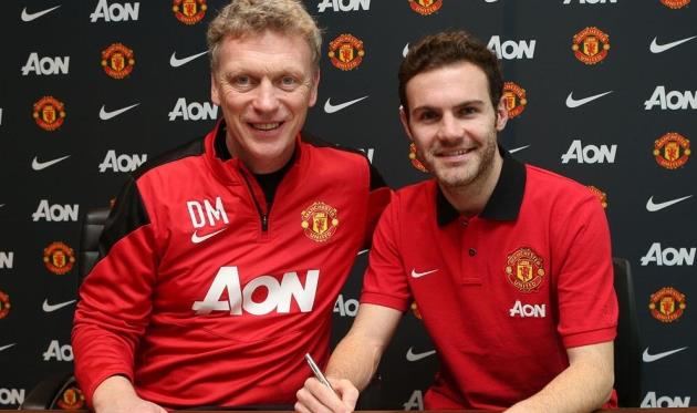 Дэвид Мойес и Хуан Мата, фото manutd.com