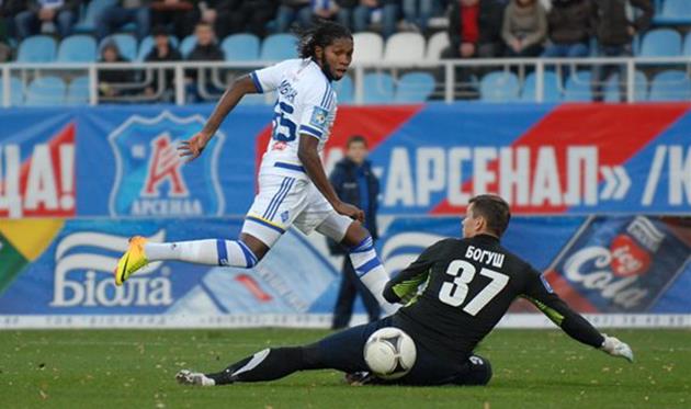 Мбокани против Богуша. © ИЛЬЯ ХОХЛОВ, Football.ua 