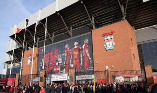 У Ливерпуля немало фанатов в Азии, Фото bbc.co.uk 