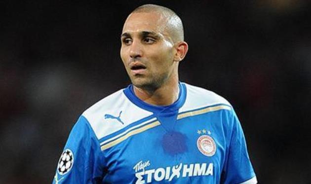 Рафик Джеббур, Фото Nottinghamforest.co.uk