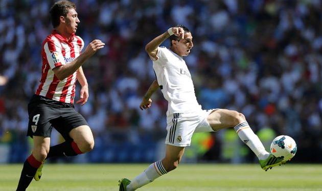 Эмерик Ляпорт против Анхеля Ди Марии, фото Getty Images