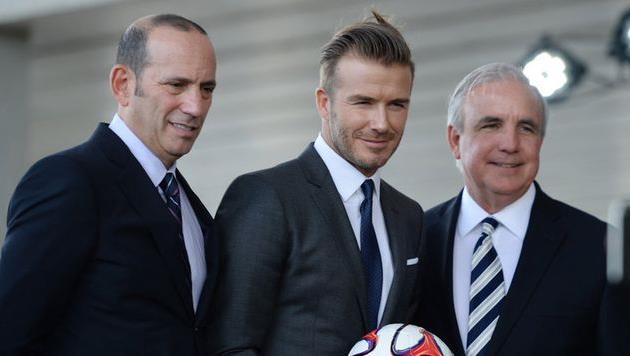 Дон Гарбер, Дэвид Бекхэм и Карлос Хименес, фото skysports.com