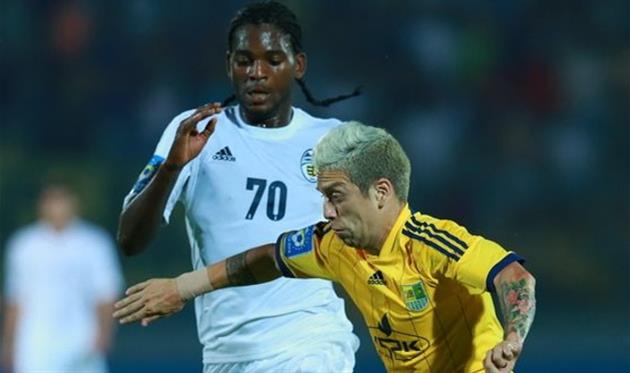 Армони Иканде (слева), фото Football.ua