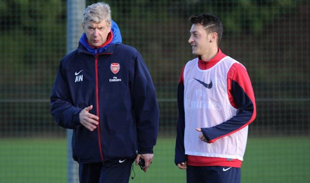 Арсен Венгер и Месут Езил, Getty Images