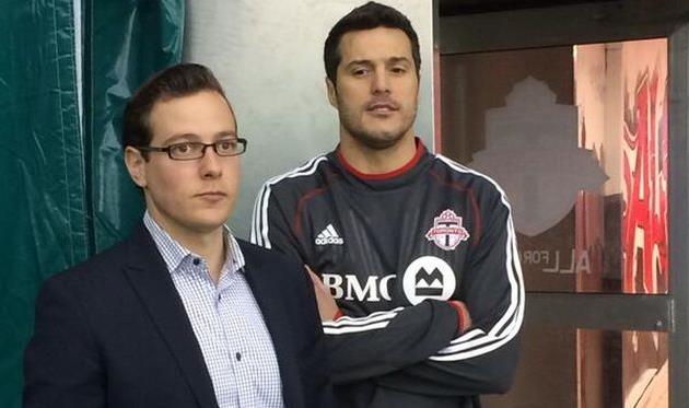 Жулио Сезар (справа), фото twitter.com/torontofc