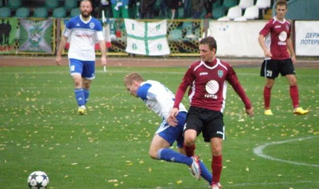 А.Муховиков (справа в бордовом), fctitan.titanexport.com