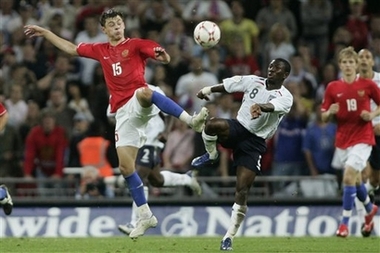 С этим парнем в верховой борьбе попроще, фото AP