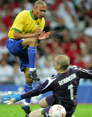 Афонсо Алвеш в атаке