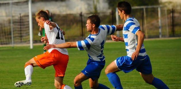 Дмитрий Сартина (слева), фото fcsevastopol.com