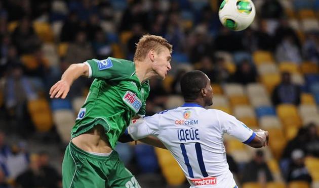 Игорь Пластун против Брауна Идейе, фото Ильи Хохлова, Football.ua