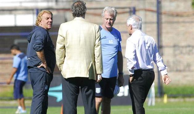 Рейнальдо Мерло (слева), FotoBAIRES