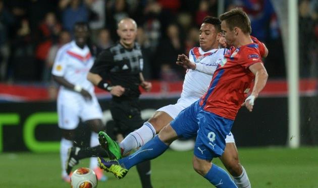 Станислав Тецл так и не стал героем матча с Лионом, фото getty images