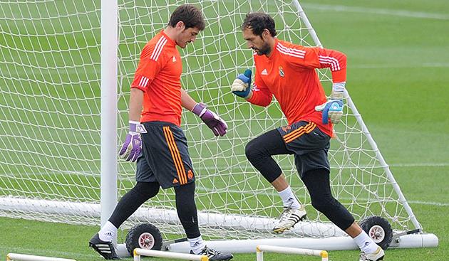 Икер Касильяс и Диего Лопес, Getty Images