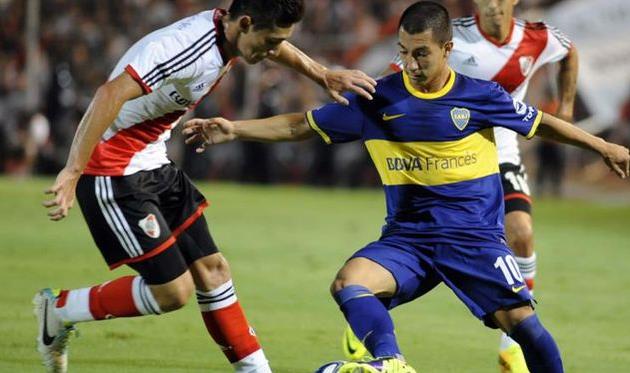 Лусиано Акоста (справа), фото fourfourtwo.com