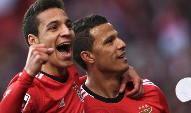 Бенфика держит ритм, maisfutebol.iol.pt