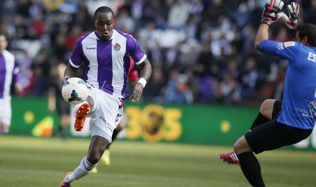 Манучо забивает свой мяч, фото elnortedecastilla.es