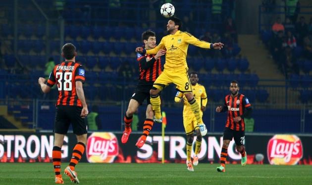 Эдмар в борьбе со Степаненко, Football.ua