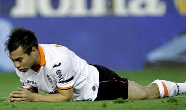 Гол Варгаса не помог Валенсии победить, фото superdeporte.es