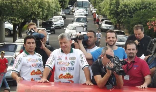 Кабаньяс с президентом Танаби, фото Marcos Lavezo