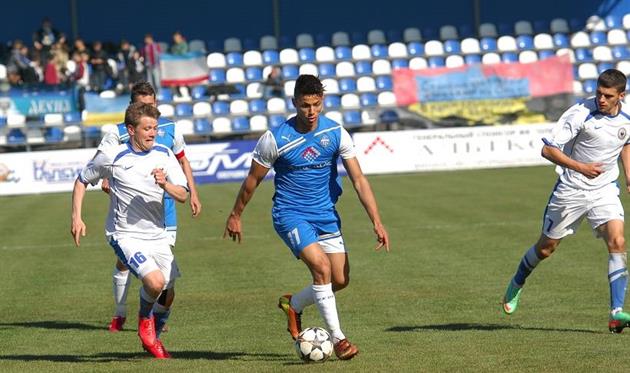 Дебют первого испанца в дивизионе не был испорчен результатом, фото olimpik.com.ua