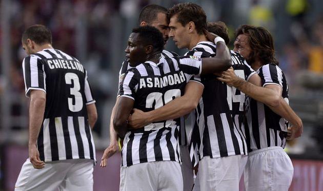 Льоренте принимает поздравления, фото corrieredellosport.it