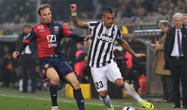 Видаль играет с повреждением колена